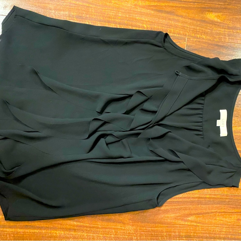 Ann Taylor LOFT black ruffle front sleeveless blouse sz XS
